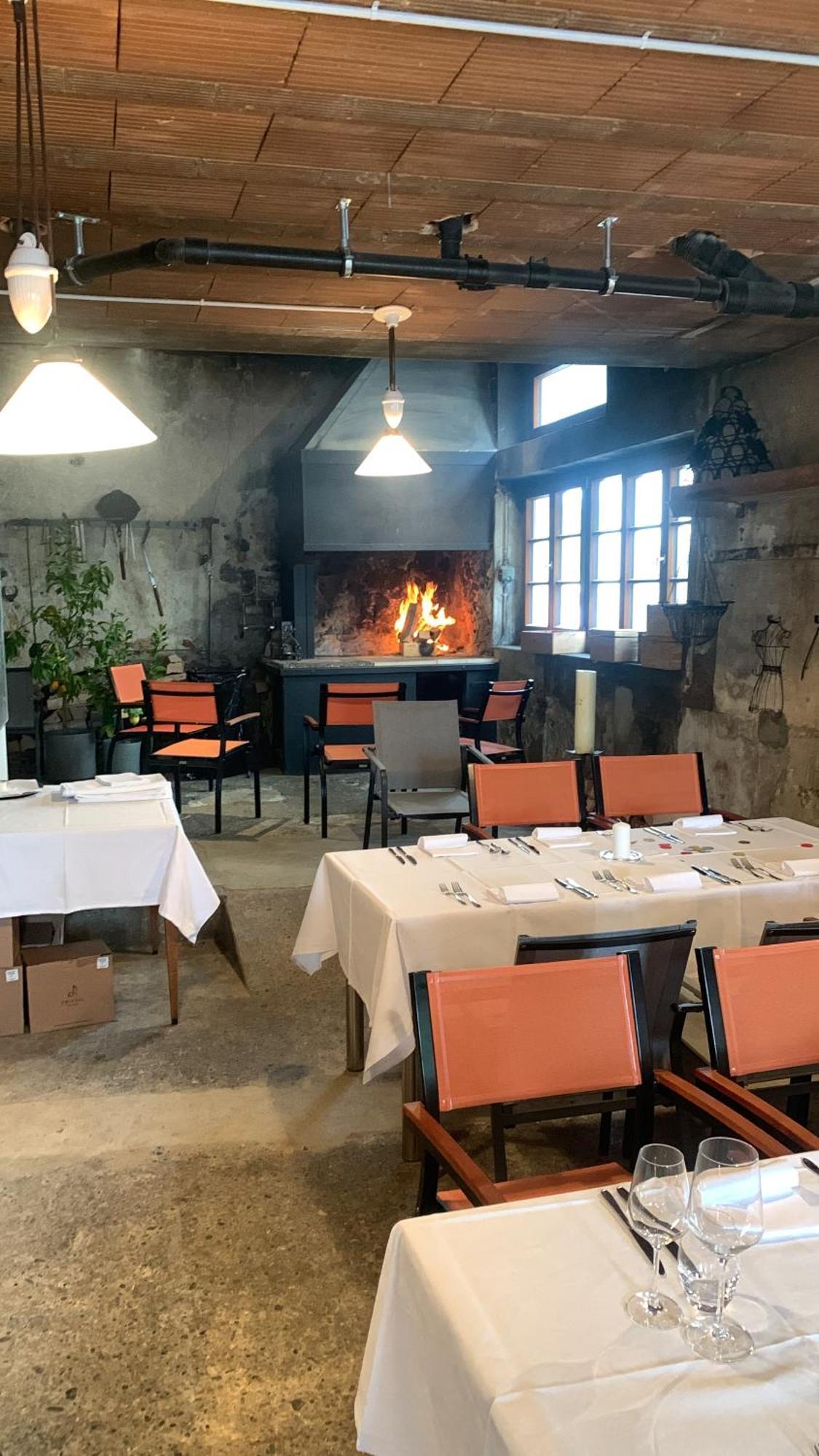 Hotel Restaurant Croix Blanche Sugiez Bagian luar foto
